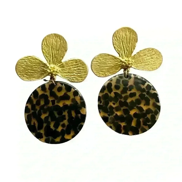 Virtue Jewelry Lotus Flower Round Acrylic Spotted Cheetah 24K Gold Plated Post - Picture 2 of 5